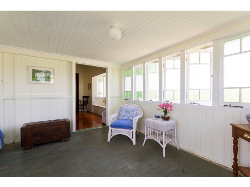 9 Thomas Street, Mossman QLD 4873