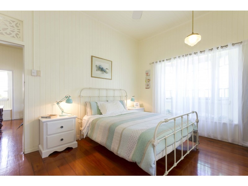 9 Thomas Street, Mossman QLD 4873