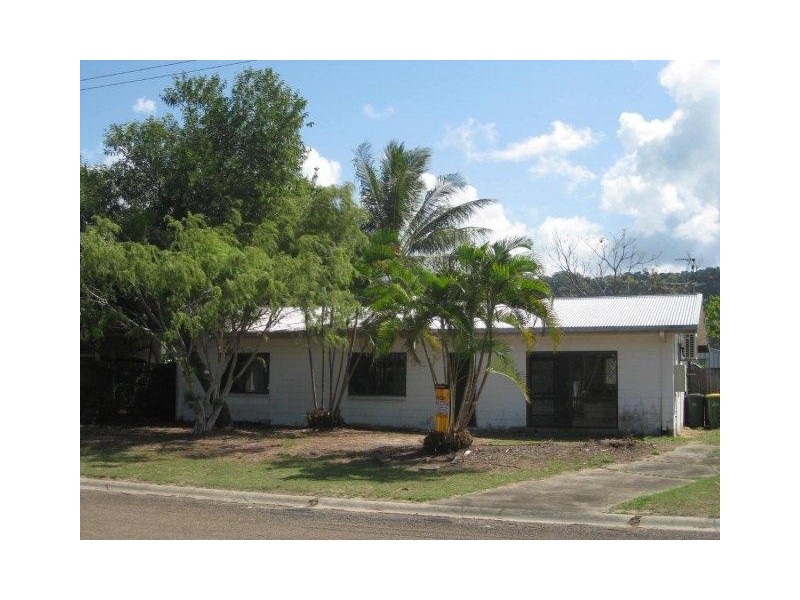 16 Snapper Island Drive, Wonga QLD 4873