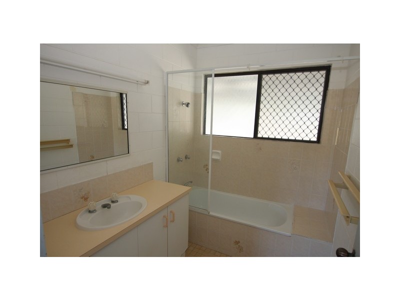 16 Snapper Island Drive, Wonga QLD 4873