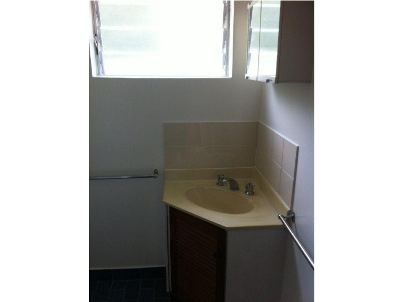 2/152 Marine Parade, Newell QLD 4873