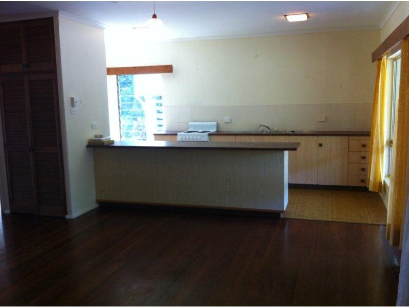 2/152 Marine Parade, Newell QLD 4873