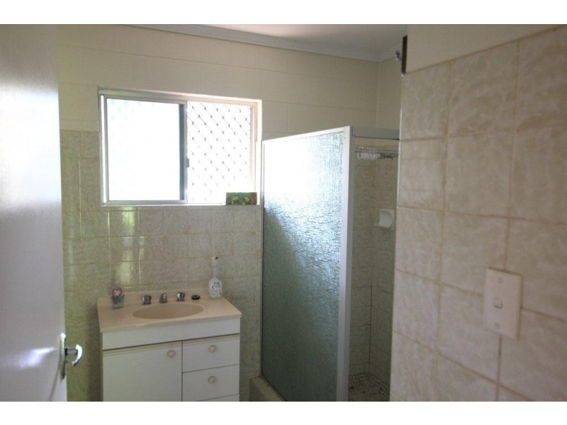 12 Toll Gate Road, Oak Beach QLD 4877