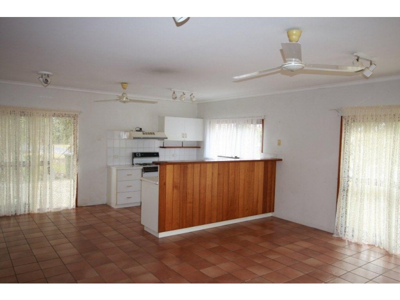 9 Palm Street, Cooya Beach QLD 4873