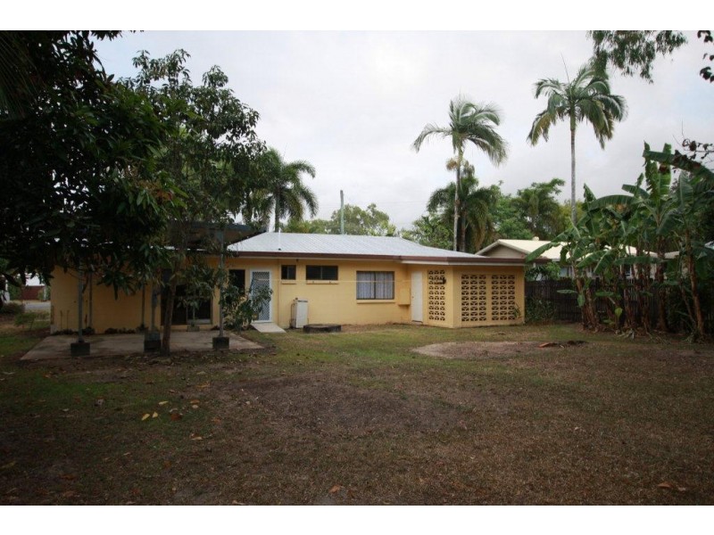 9 Palm Street, Cooya Beach QLD 4873