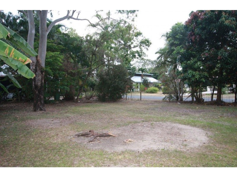 9 Palm Street, Cooya Beach QLD 4873