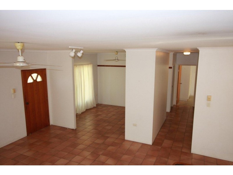 9 Palm Street, Cooya Beach QLD 4873