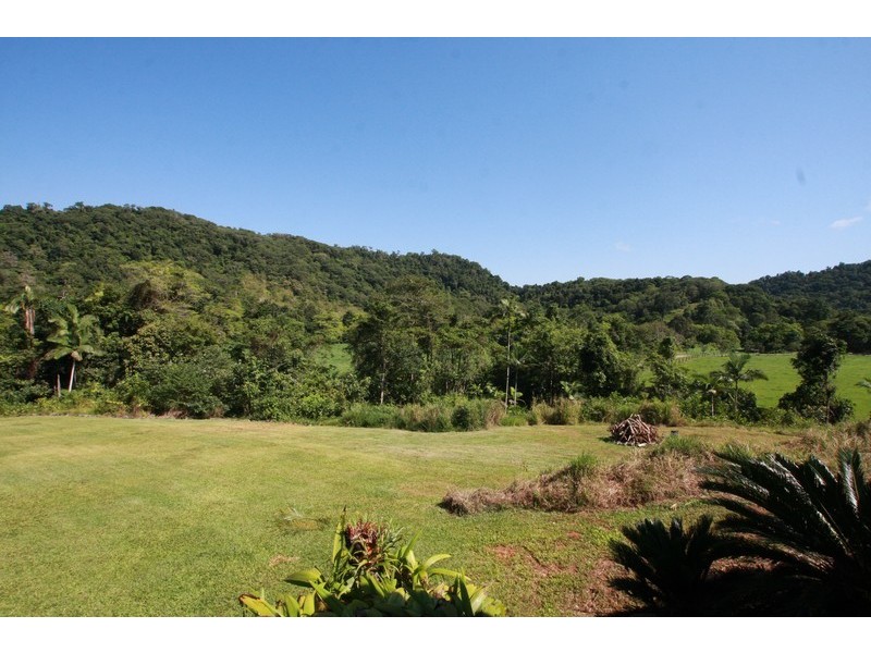 460 Bamboo Creek Rd, Bamboo QLD 4873