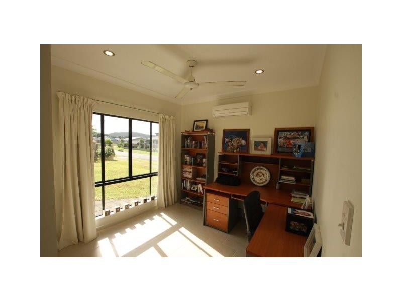 2 Spoonbill Close, Mossman QLD 4873