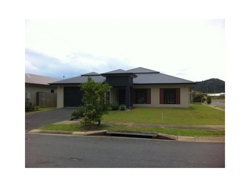2 Spoonbill Close, Mossman QLD 4873