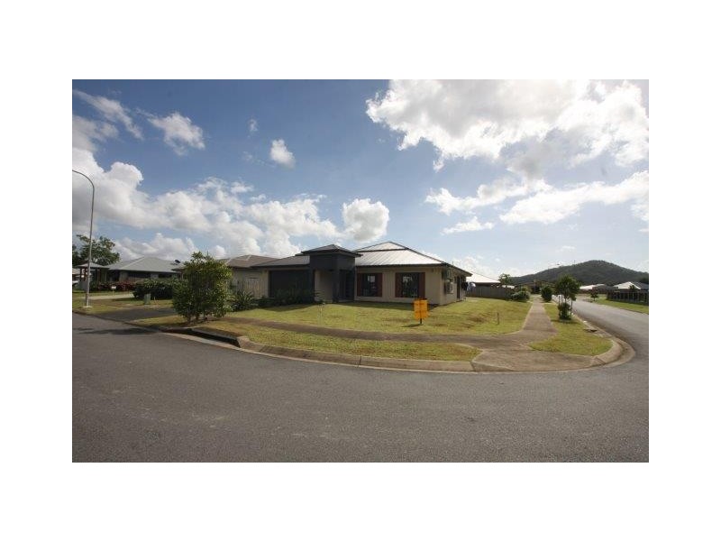 2 Spoonbill Close, Mossman QLD 4873