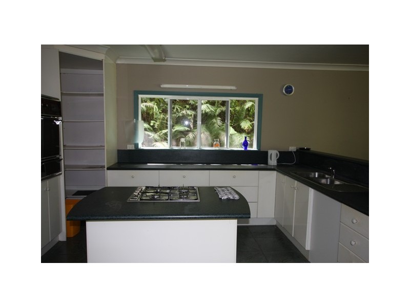 4 Gorge view Crescent, Mossman QLD 4873