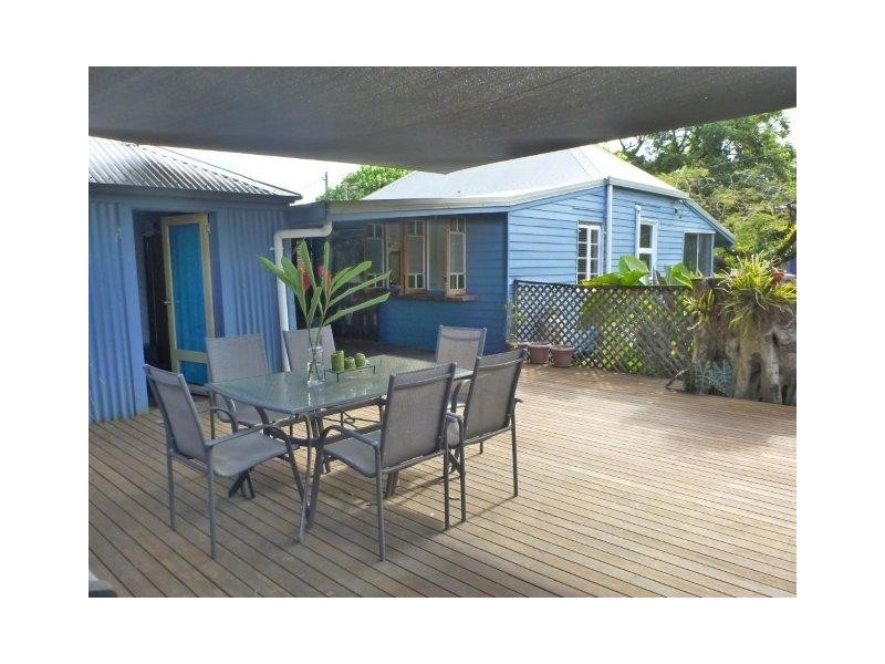 15 Hart Street, Mossman QLD 4873