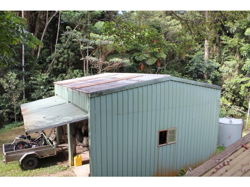 48 Fig Tree Road COW BAY, Daintree QLD 4873