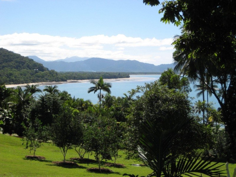 1299 Mossman Daintree Road, Rocky Point QLD 4873