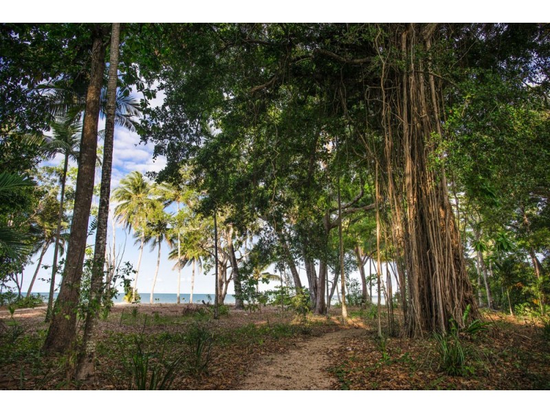 6 and 7/ 2-12 Reef Street, Port Douglas QLD 4877