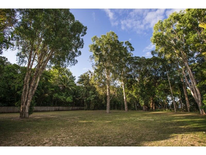 6 and 7/ 2-12 Reef Street, Port Douglas QLD 4877