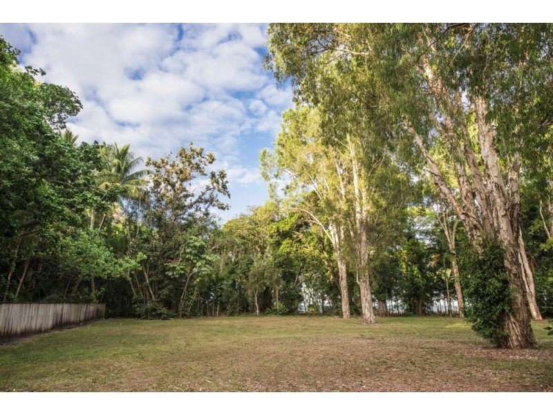 6 and 7/ 2-12 Reef Street, Port Douglas QLD 4877