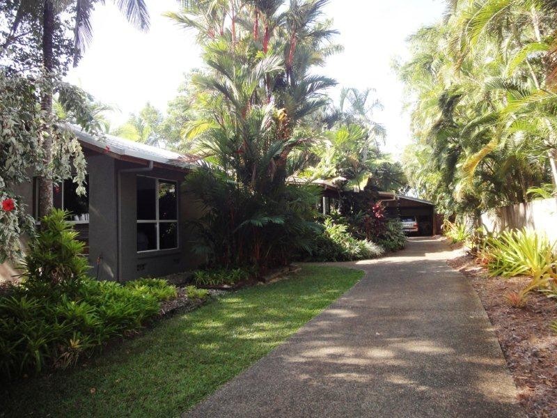 7 Ribbon Avenue, Port Douglas QLD 4877