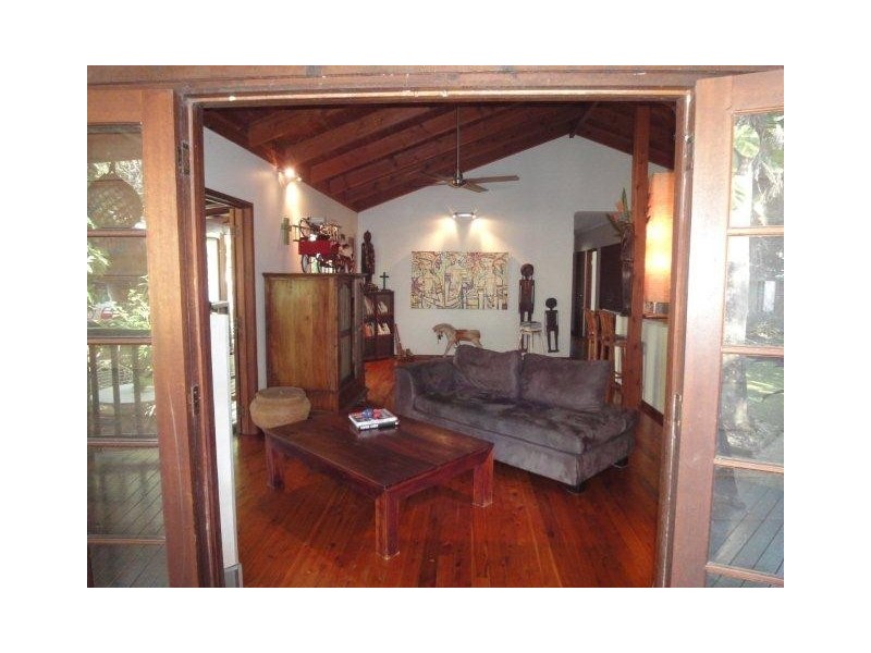 7 Ribbon Avenue, Port Douglas QLD 4877