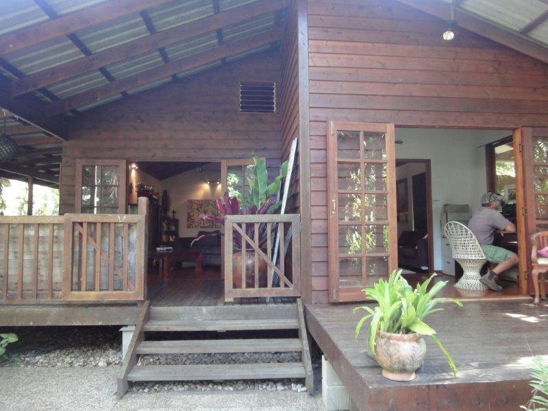 7 Ribbon Avenue, Port Douglas QLD 4877