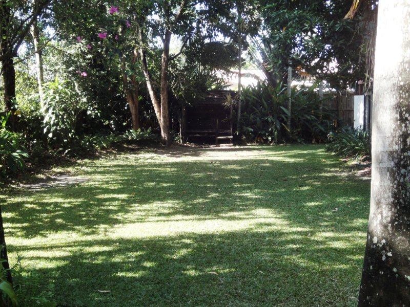 7 Ribbon Avenue, Port Douglas QLD 4877