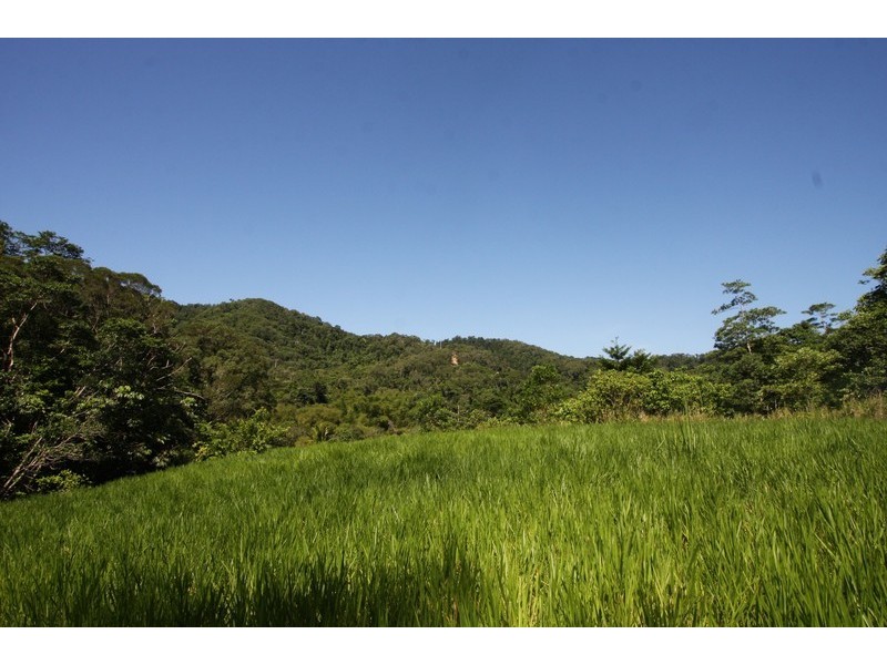 13 and 16 Whyanbeel Rd, Whyanbeel QLD 4873