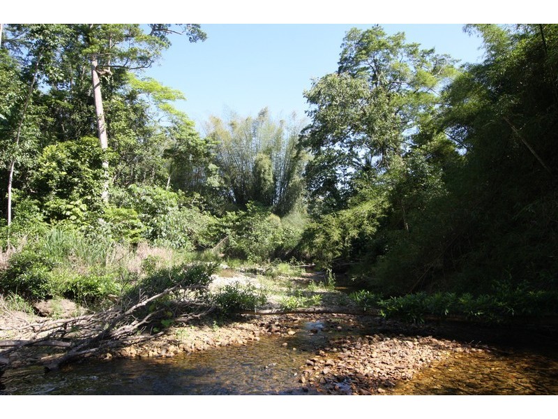 13 and 16 Whyanbeel Rd, Whyanbeel QLD 4873