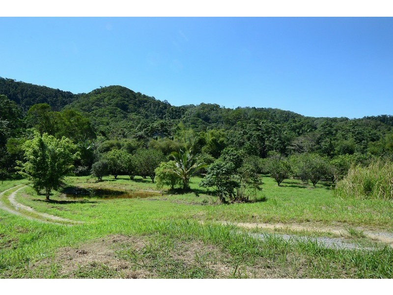 13 and 16 Whyanbeel Rd, Whyanbeel QLD 4873