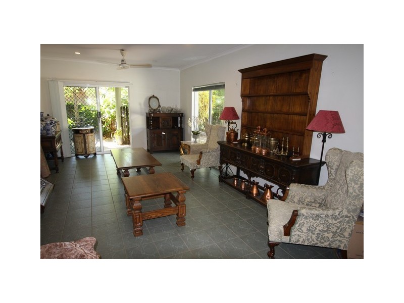 2/10 Mitre Street, Craiglie QLD 4877