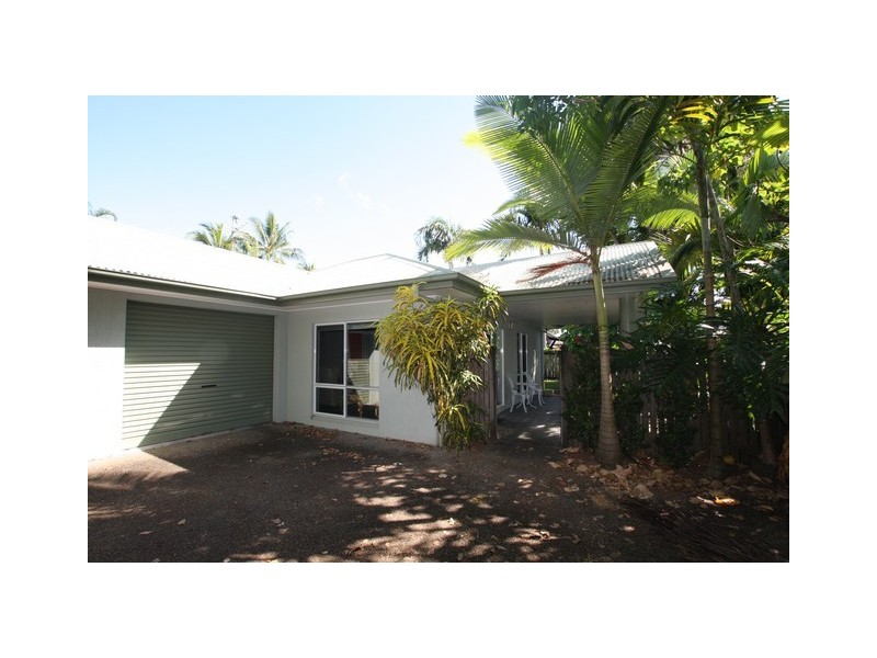 2/10 Mitre Street, Craiglie QLD 4877