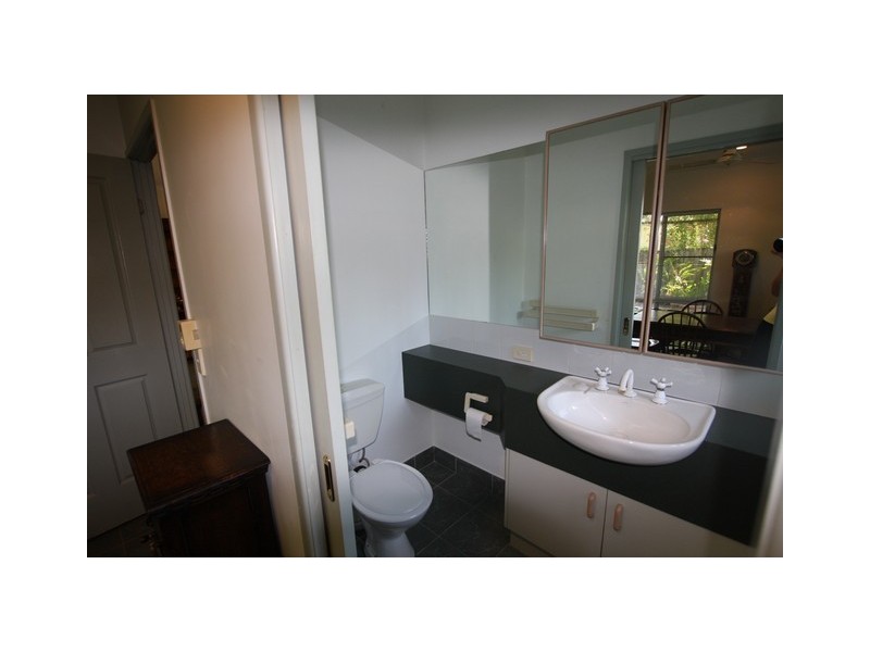 2/10 Mitre Street, Craiglie QLD 4877