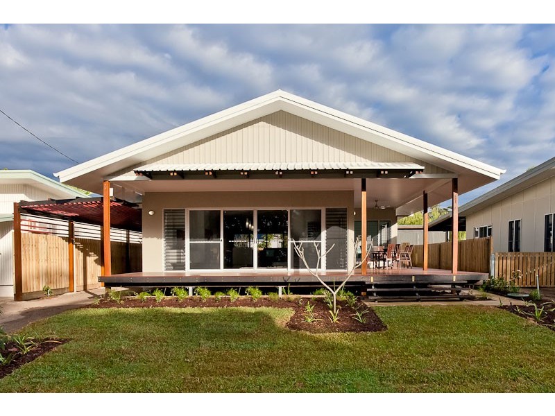 98 Marine Parade, Newell QLD 4873