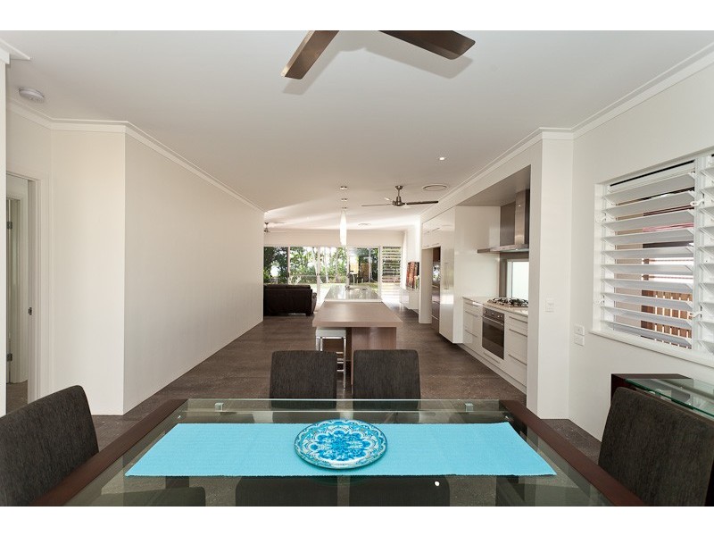 98 Marine Parade, Newell QLD 4873