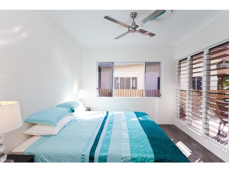 98 Marine Parade, Newell QLD 4873