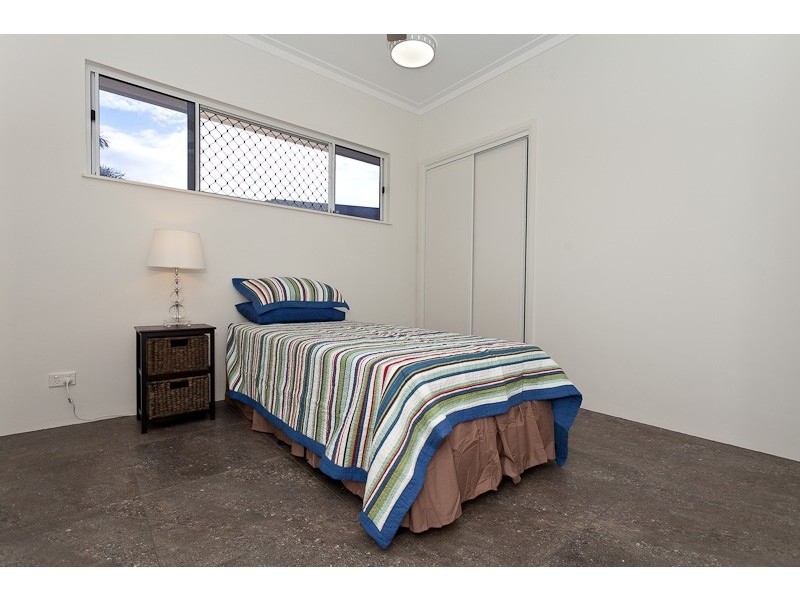 98 Marine Parade, Newell QLD 4873