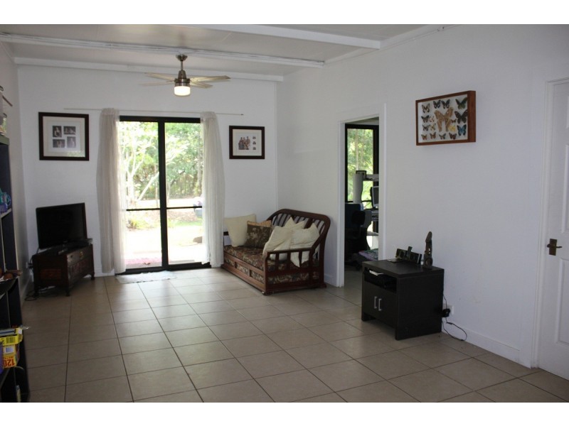 Lot 4 Cape Tribulation Road THORNTON BEACH, Daintree QLD 4873