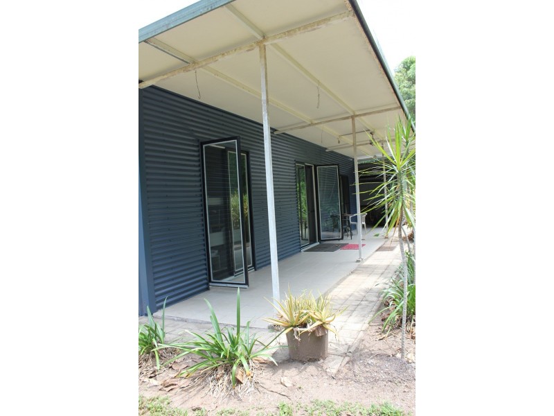 Lot 4 Cape Tribulation Road THORNTON BEACH, Daintree QLD 4873