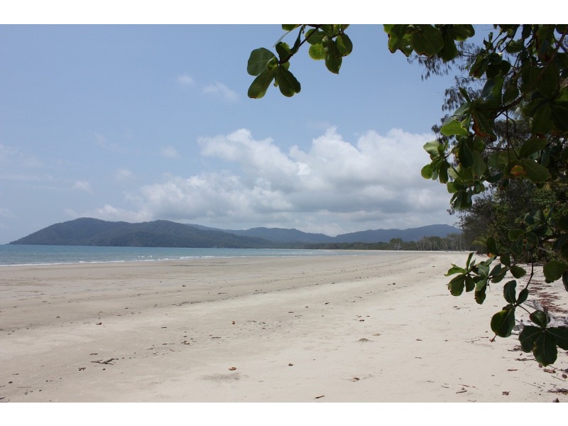 Lot 4 Cape Tribulation Road THORNTON BEACH, Daintree QLD 4873
