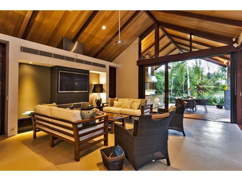 5 Beachfront Mirage, Port Douglas QLD 4877