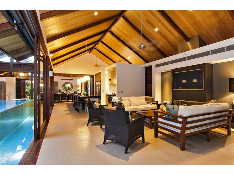 5 Beachfront Mirage, Port Douglas QLD 4877