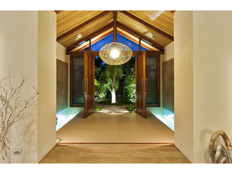 5 Beachfront Mirage, Port Douglas QLD 4877