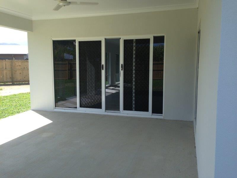 7 Spoonbill Close, Mossman QLD 4873