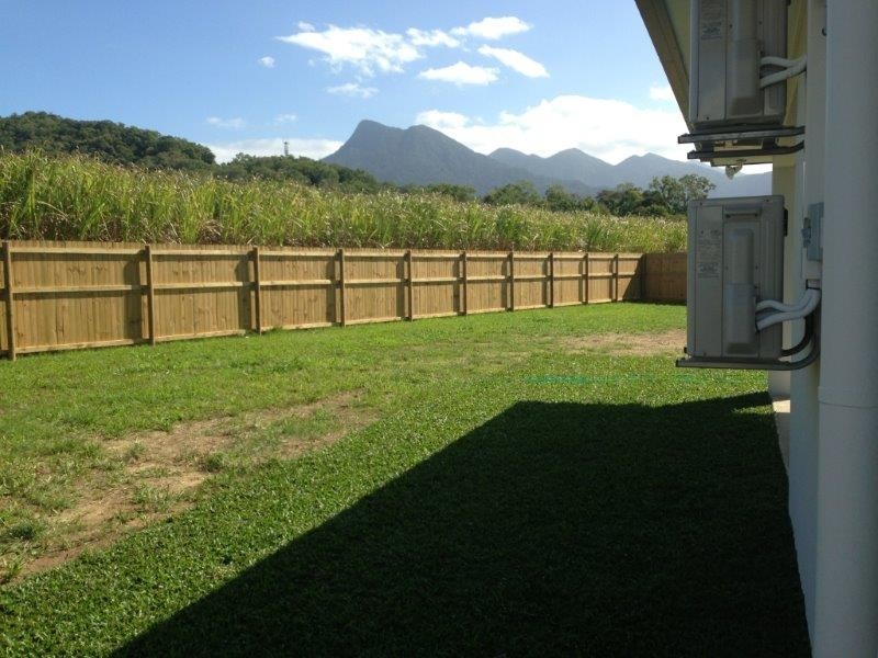 7 Spoonbill Close, Mossman QLD 4873