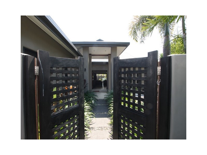 14 Oriole Street, Port Douglas QLD 4877