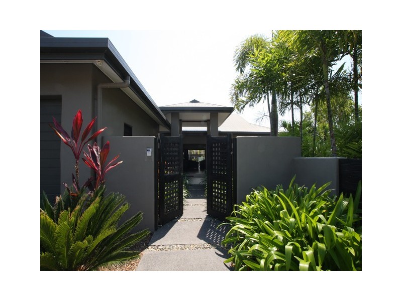 14 Oriole Street, Port Douglas QLD 4877