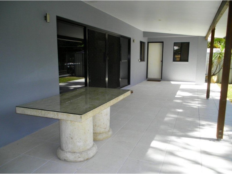 24 Albatross Close, Cooya Beach QLD 4873