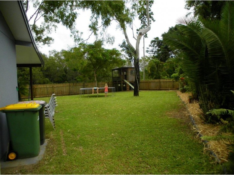24 Albatross Close, Cooya Beach QLD 4873