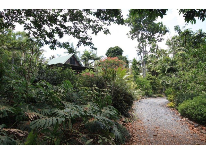 5 Meadow Road, Julatten QLD 4871