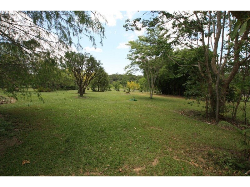 5 Meadow Road, Julatten QLD 4871